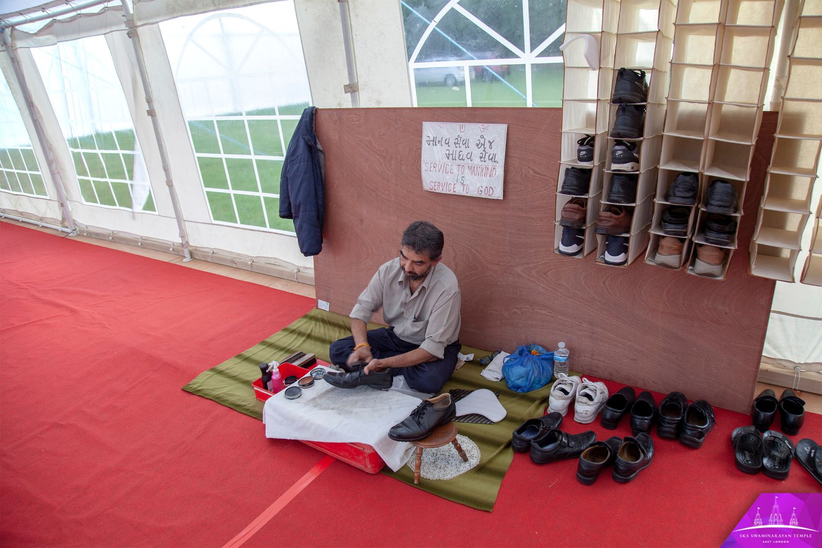 ©1987-2017 SKS Swaminarayan Temple East London